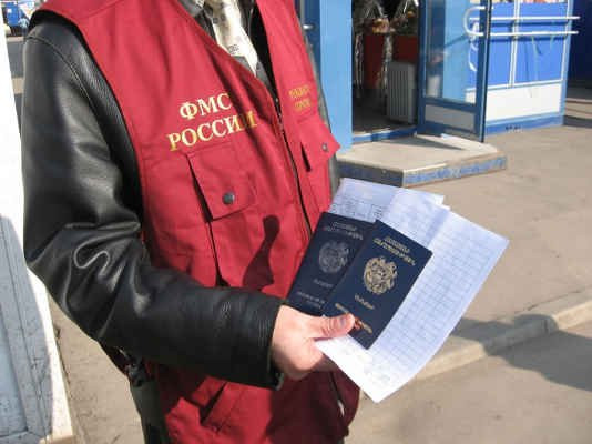 Политологи Украины всерьёз озабочены возвращением выдавливаемых из России гастарбайтеров
