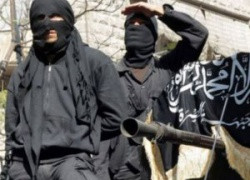 Израиль начал открыто бомбить сирийский войска, помогая обороняться террористам Аль-Каиды