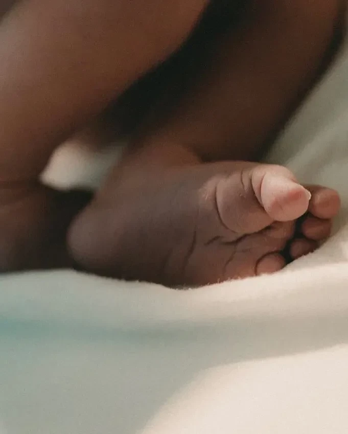 Мари Краймбрери и Дава впервые стали родителями