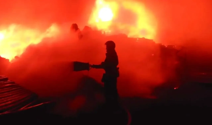 Украинский эксперт: ВС РФ прицельно уничтожают склады продукции ВПК