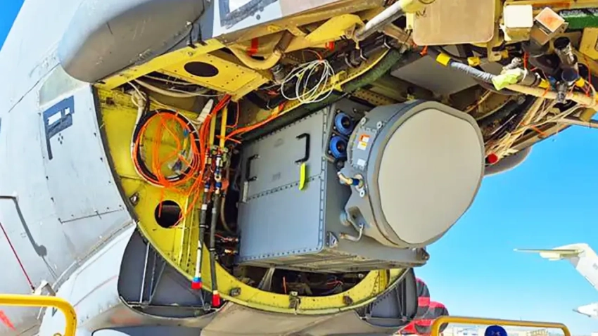 Филлер для долгожителя: новый радар для B-52