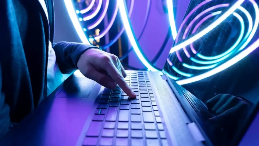 Израильский миллиардер призывает США усилить ограничения свободы слова