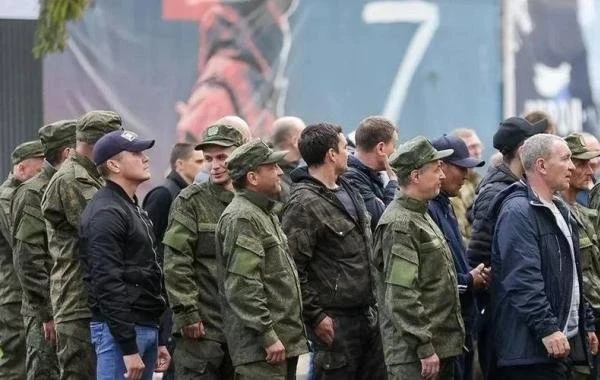 Ждать ли в РФ вторую волну мобилизации? Свежие комментарии экспертов на 19.02.2026