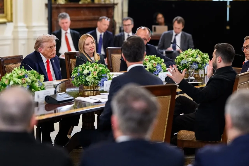 Сийярто: На улицах городов Украины идёт охота на людей