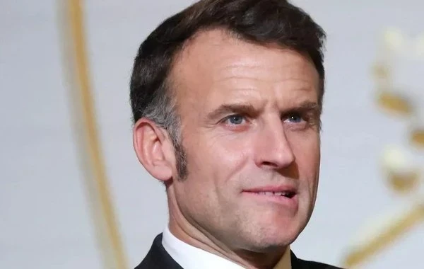 Макрон созвонился с президентом Ирана и призвал прекратить атаки