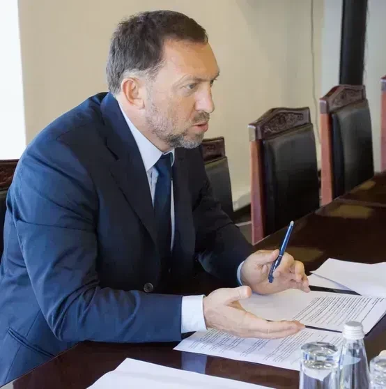 Олег Дерипаска уходит со стройплощадки: в сети обсуждают "проблемный" ЖК "Главстроя" в Москве