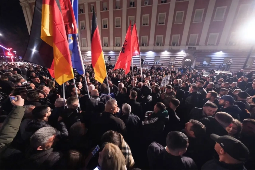 Беспорядки в Албании - премьера обвиняют в наркобизнесе