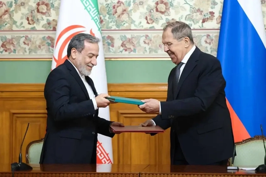 Глава МИД Ирана: Тегеран благодарен России за помощь и поддержку