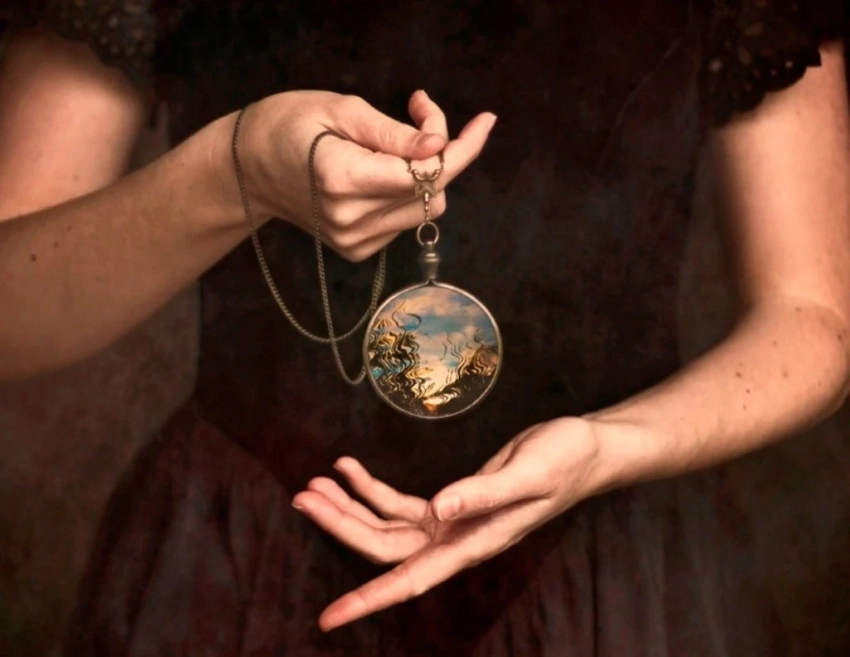 Энергетическая броня: как выбрать талисман для защиты от зла и врагов