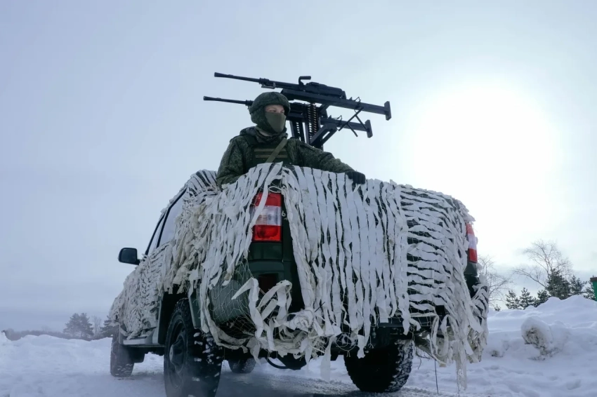 Минувшей ночью дроны противника атаковали сразу 14 регионов России